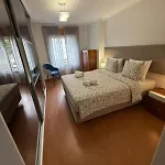 3br Family-sized Flat In Lumiar Lisbon
