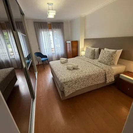 3br Family-sized Flat In Lumiar Lisbon