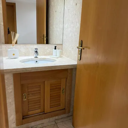 3br Family-sized Flat In Lumiar