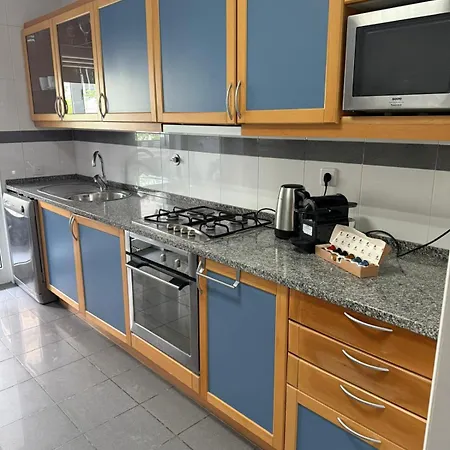 3br Family-sized Flat In Lumiar *