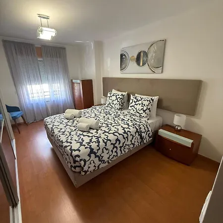 3br Family-sized Flat In Lumiar Apartman Lisboa