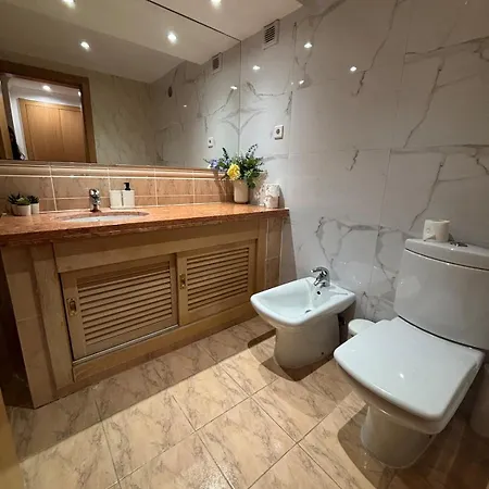 3br Family-sized Flat In Lumiar * Lisbona