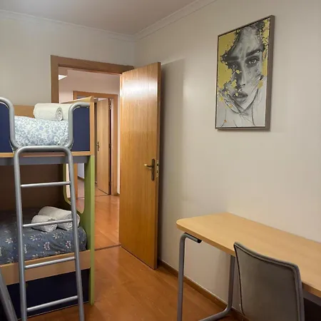 3br Family-sized Flat In Lumiar Appartamento *