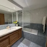 3br Family-sized Flat In Lumiar Lisboa