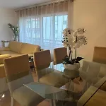 3br Family-sized Flat In Lumiar Apartamento